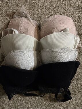 4 pack Bra Set - Pink, White, Black